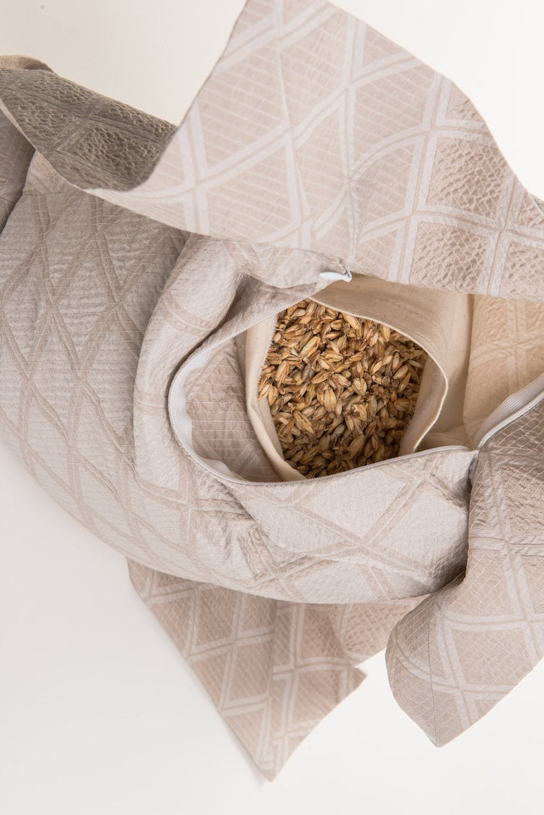 Irisfe Cushion