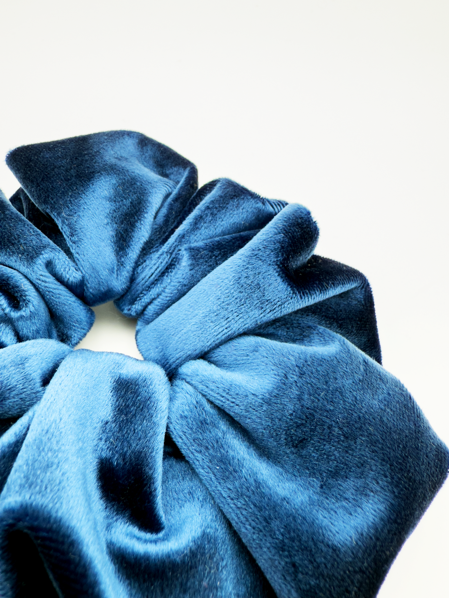 Scrunchie In Royal Blue Knot Tail